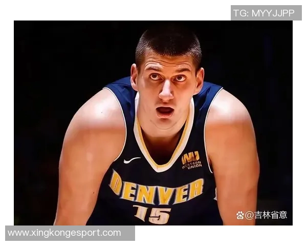 约基奇近五场比赛场均命中率超70三双表现历史仅次于张伯伦