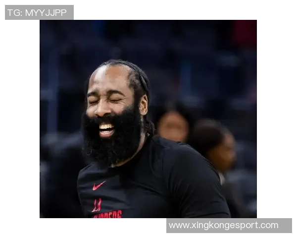 小卡称哈登在场上依旧如联盟明星般闪耀36岁状态依然出色