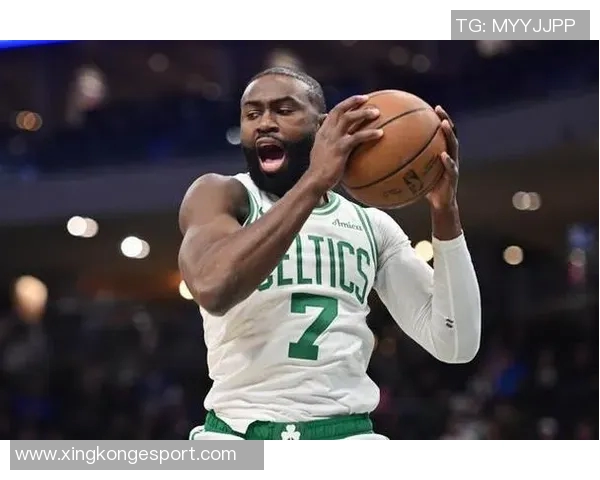 张佳玮分析杰伦布朗本季表现如小卡与乔约翰逊的完美结合